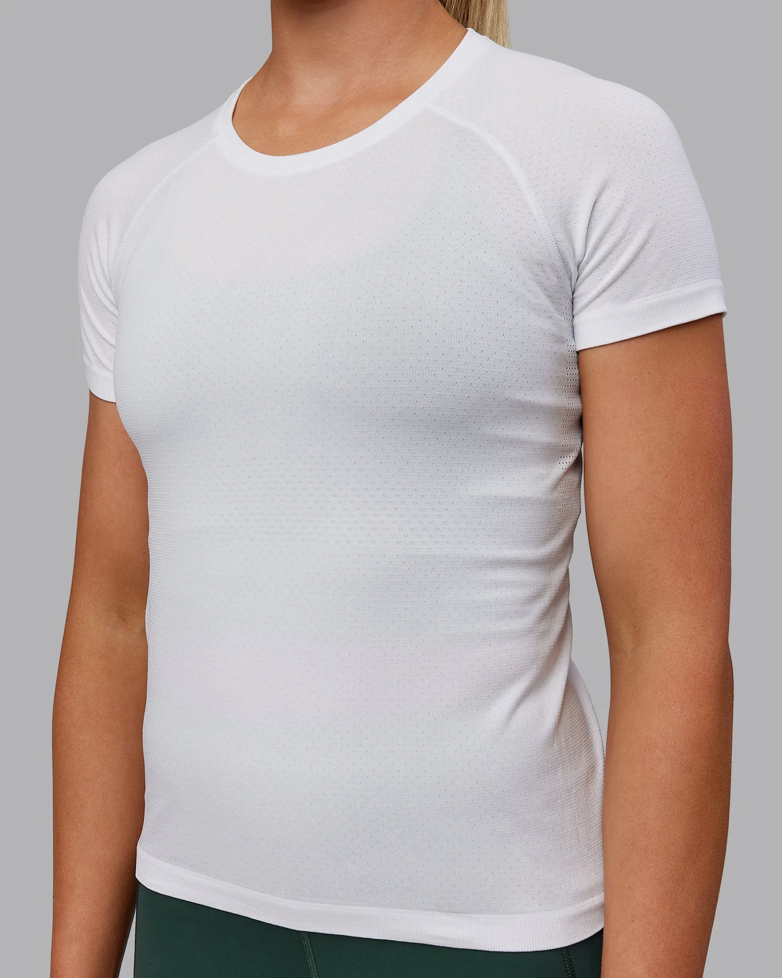 AeroFLX  Seamless Tee - White/White