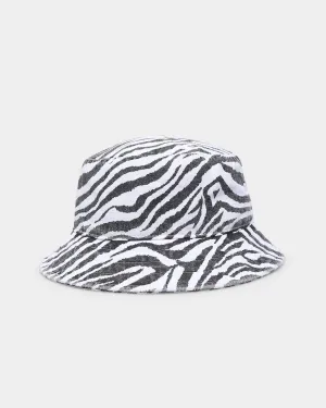 EN ES Women's Dreaming Bucket Hat Zebra