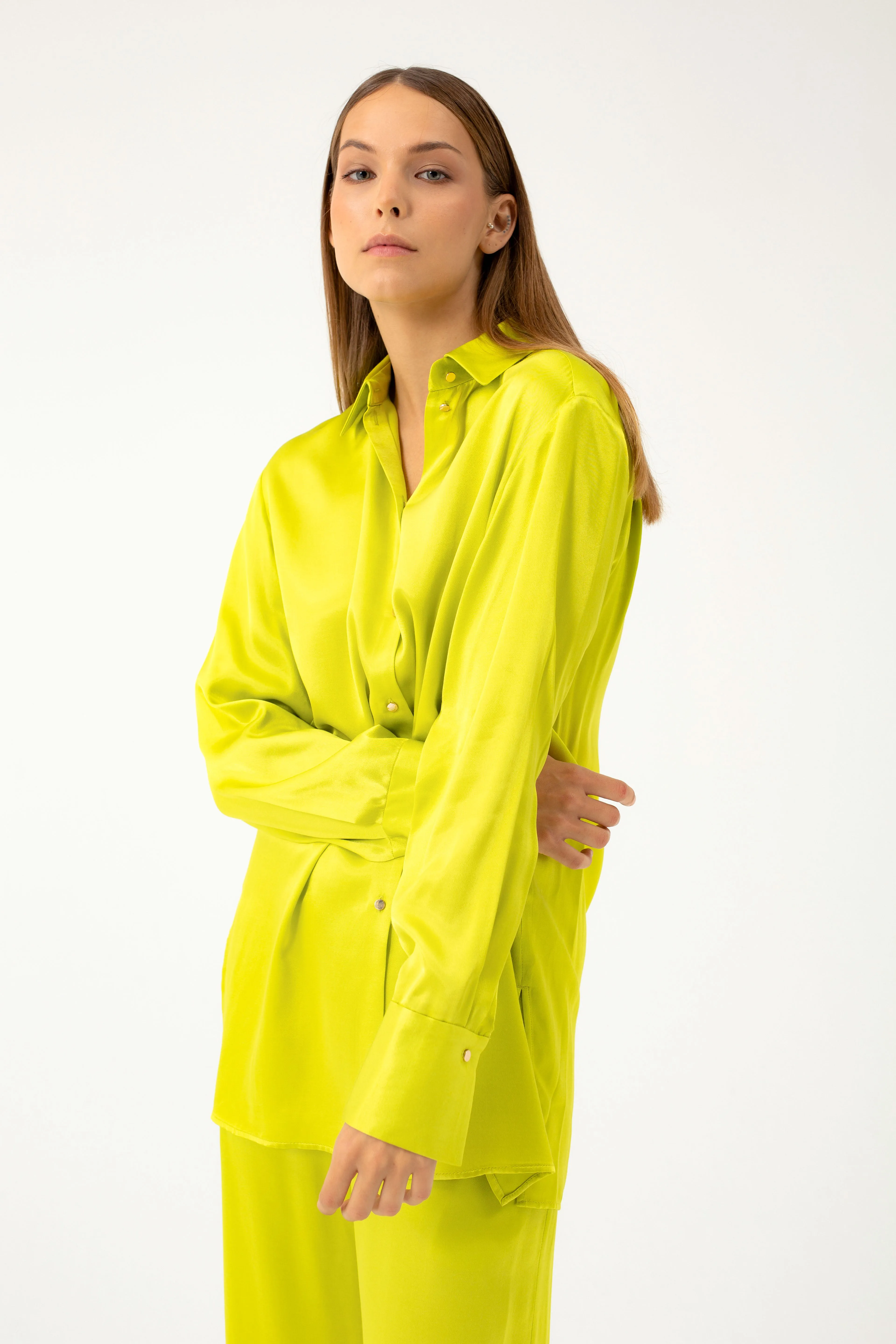 LONG SHIRT IN LIME