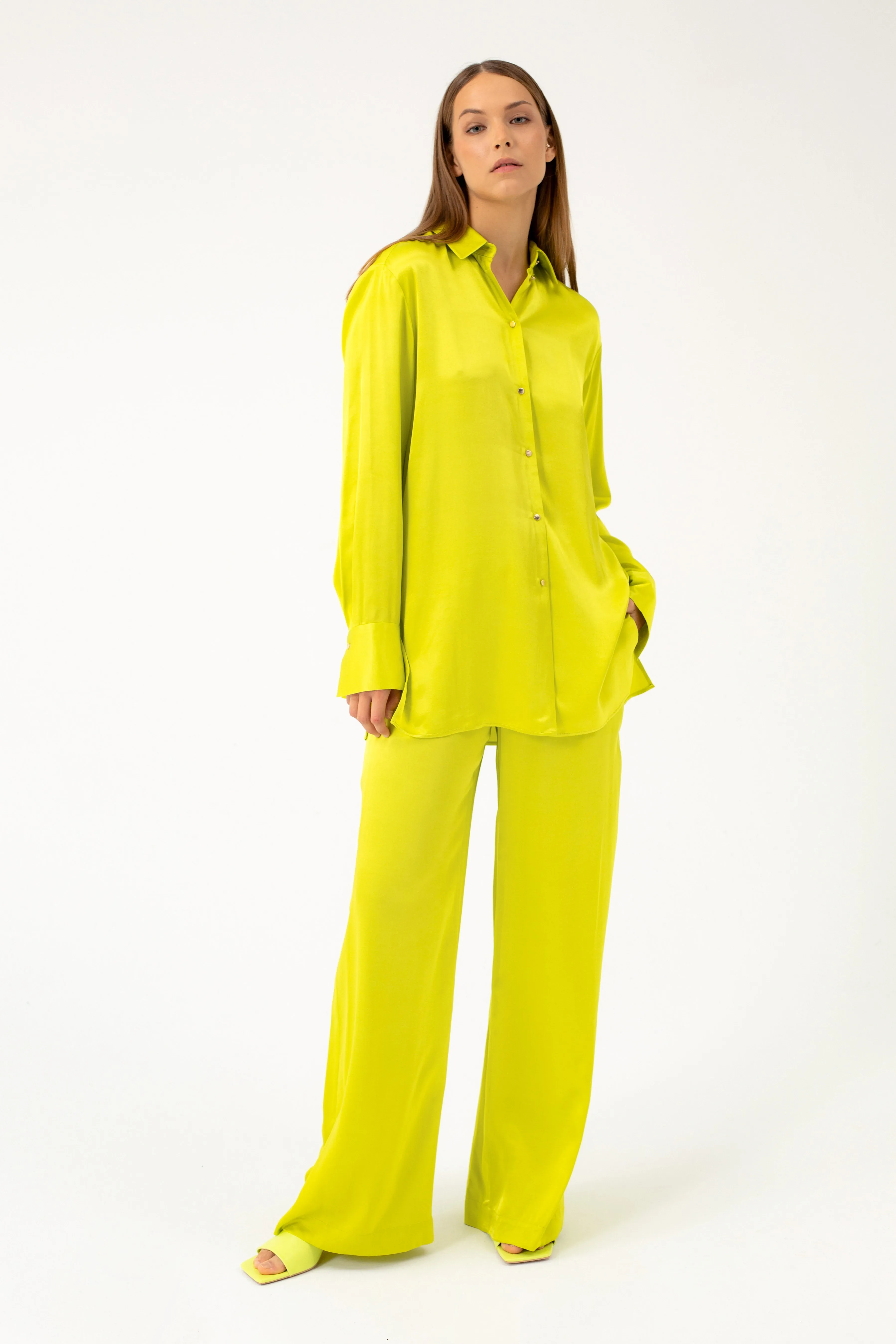 LONG SHIRT IN LIME