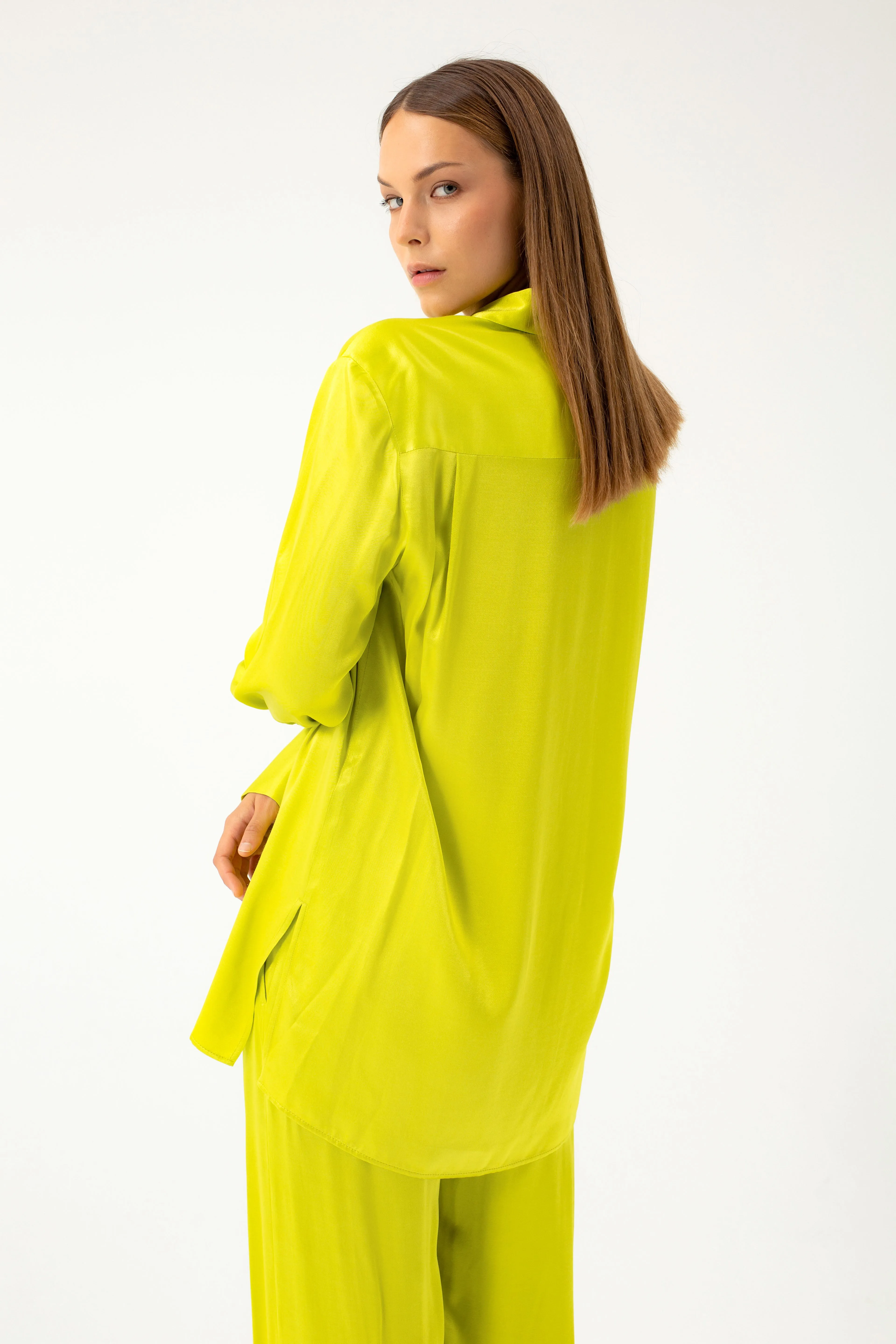 LONG SHIRT IN LIME