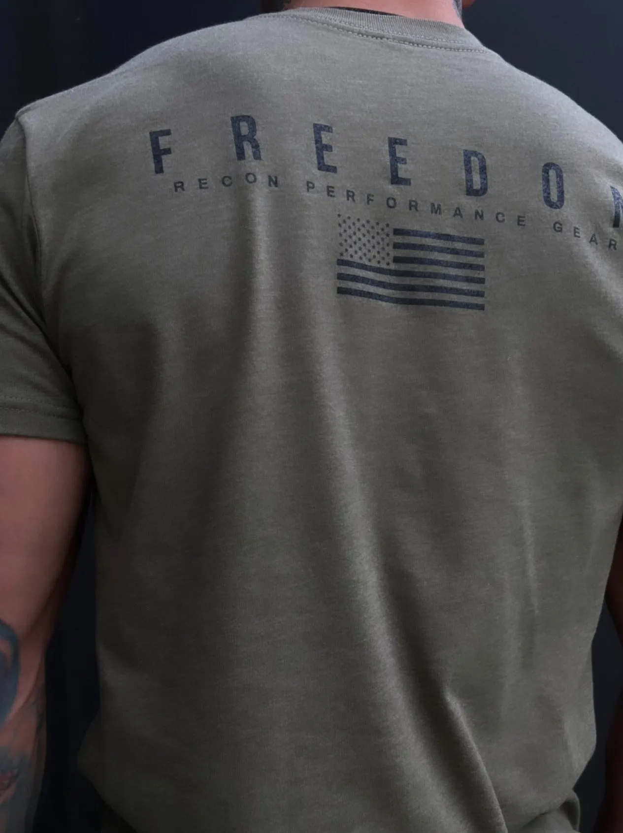 MEN'S RPG "FREEDOM 22" MILITARY GREEN GRAPHIC TEE.