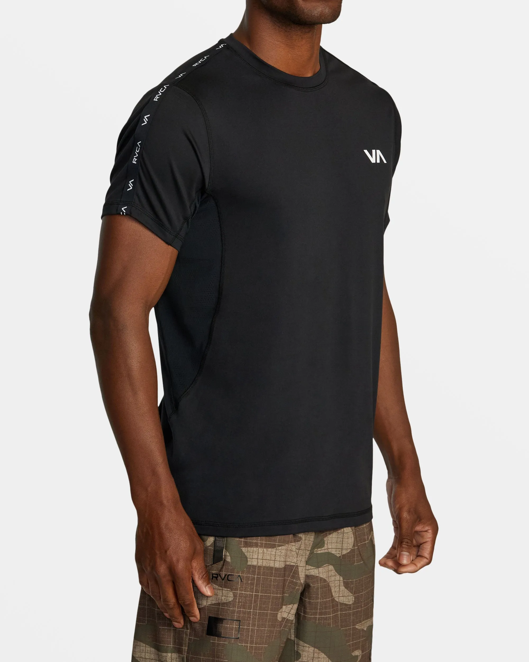 Sport Vent Banded T-Shirt - Black