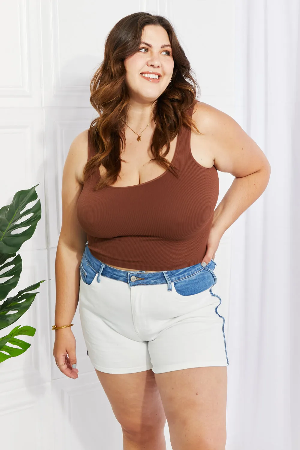 Two-in-One Reversible Seamless Tank in Coffee