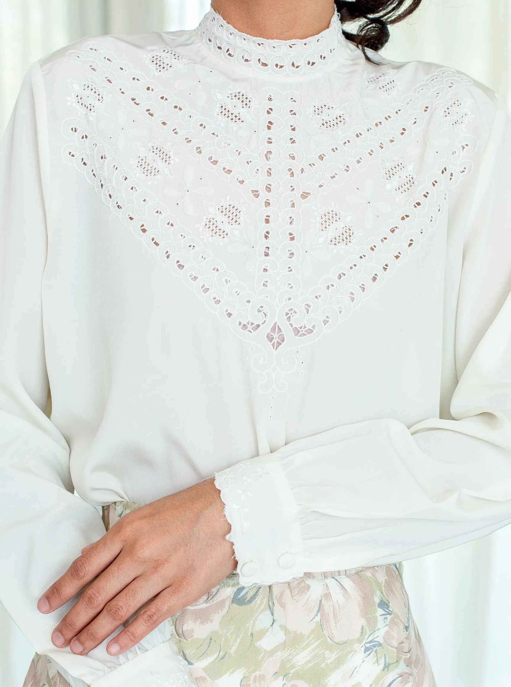 Vintage Silk Mock Neck Full Sleeved White Blouse